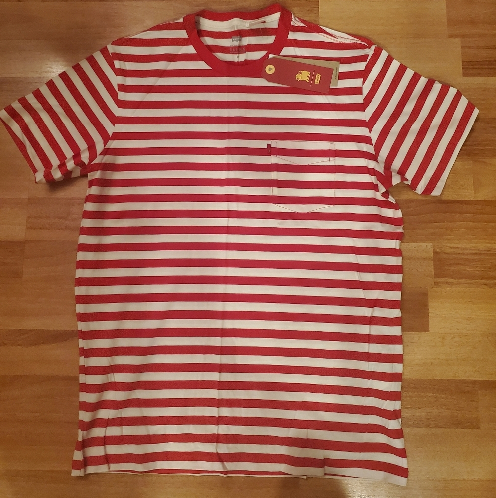 Levi Pocket T shirt Small